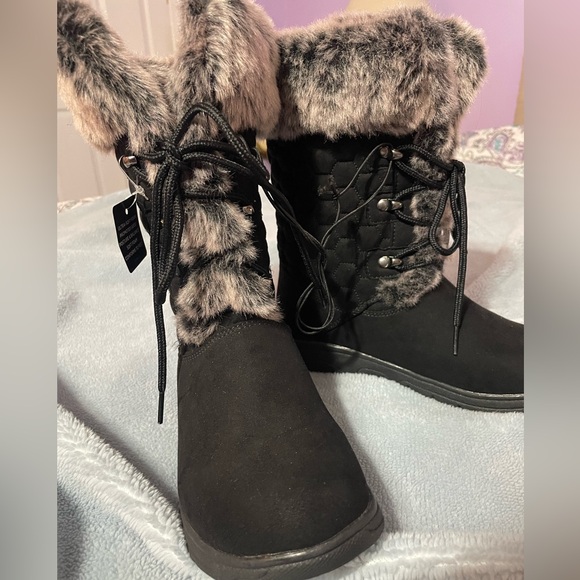 Shoes - Liz Claiborne Refined Comfort  Faux Fur Winter Boots with memory foam -7